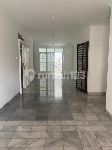 House for rent in Bogor, Indonesia · 4 rooms, 2 baths