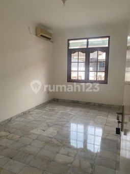 House for rent in Bogor, Indonesia · 4 rooms, 2 baths