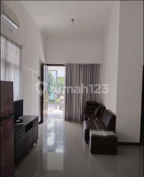 House for rent in Semarang, Indonesia · 2 rooms, 1 bath