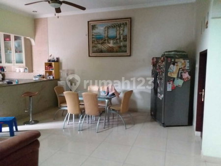 House for rent in Bandung, Indonesia · 3 rooms, 3 baths