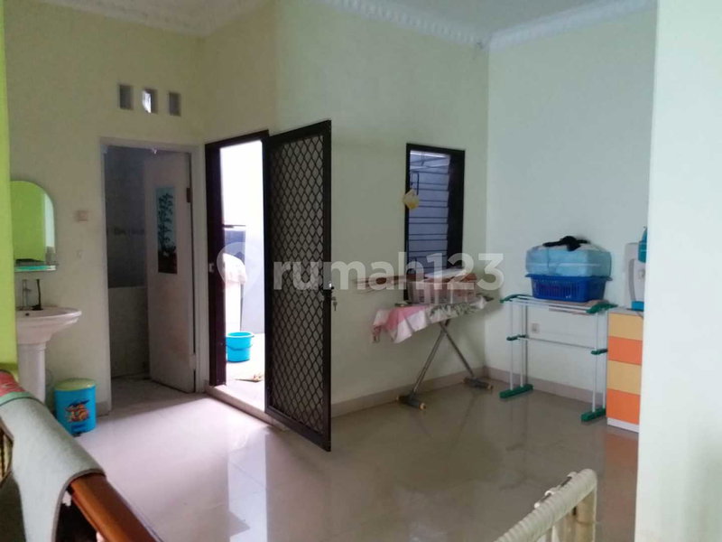 House for rent in Bandung, Indonesia · 3 rooms, 3 baths
