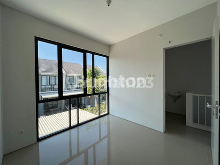 House for rent in Bandung, Indonesia · 2 rooms, 1 bath
