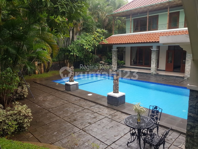 House for rent in Medan, Indonesia · Aura · 4 rooms, 5 baths