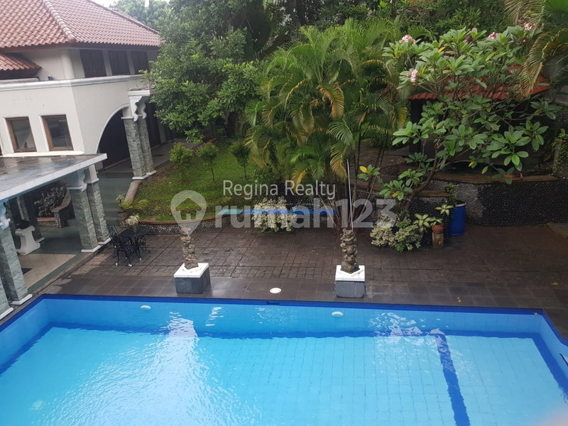 House for rent in Medan, Indonesia · Aura · 4 rooms, 5 baths