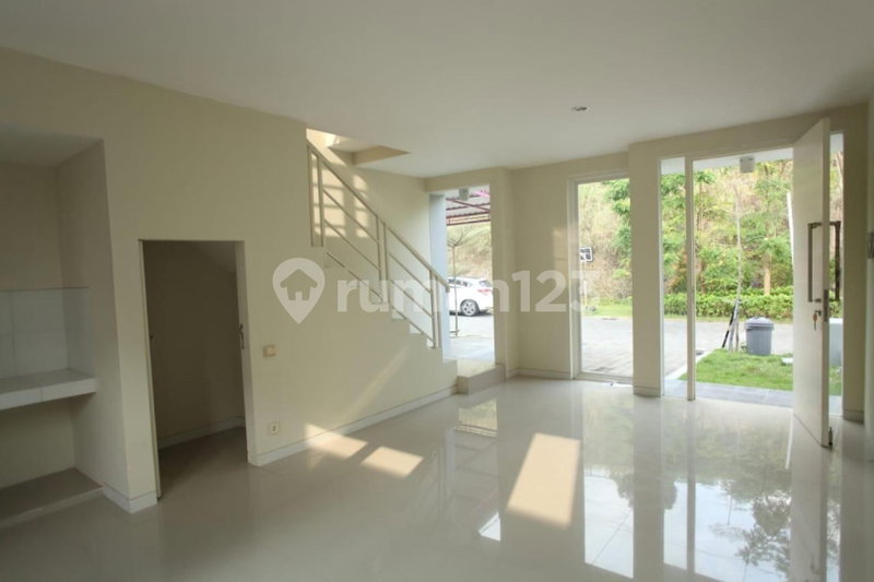 House for rent in Bandung, Indonesia · 2 rooms, 1 bath