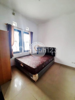 House for rent in Jakarta, Indonesia · Palmerah · 5 rooms, 4 baths
