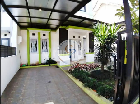 House for rent in Jakarta, Indonesia · Palmerah · 5 rooms, 4 baths