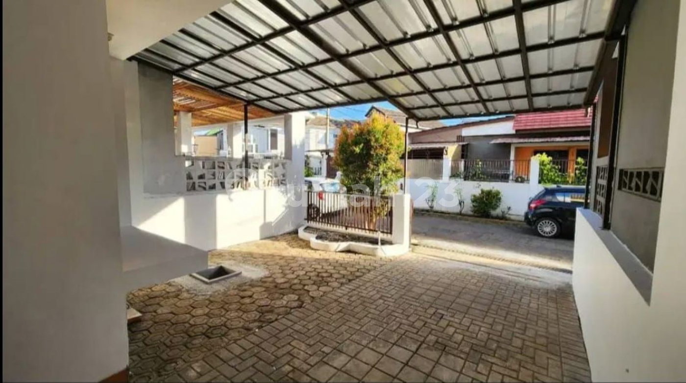 House for rent in Bandung, Indonesia · 3 rooms, 2 baths