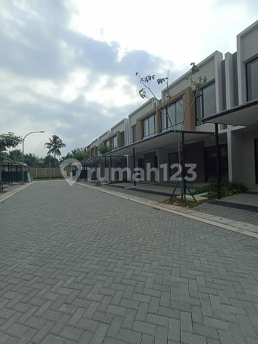 House for rent in Bandung, Indonesia · 2 rooms, 2 baths