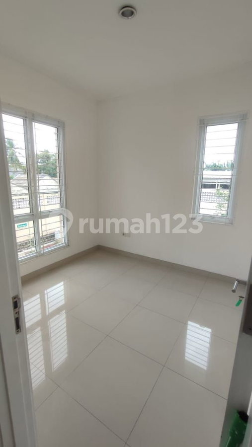 House for rent in Tangerang, Indonesia · Riding · 3 rooms, 2 baths