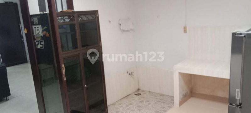 House for rent in Makassar, Indonesia · 2 rooms, 1 bath