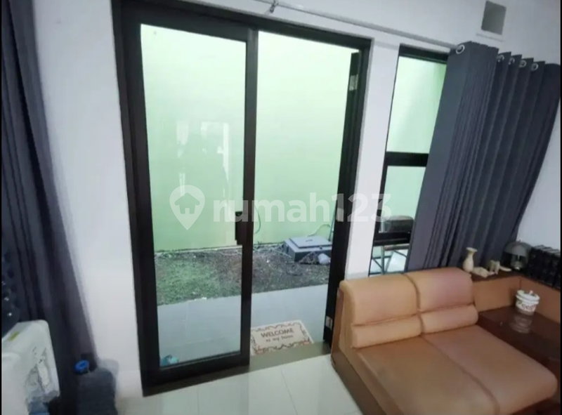 House for rent in Bandung, Indonesia · 4 rooms, 3 baths