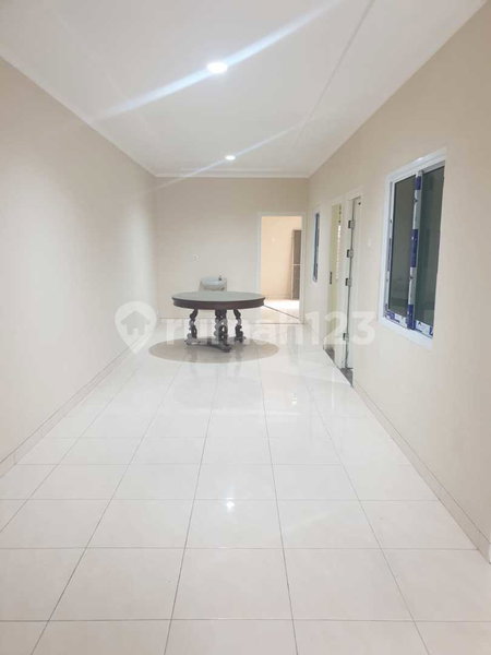 House for rent in Tangerang, Indonesia · Riding · 3 rooms, 2 baths
