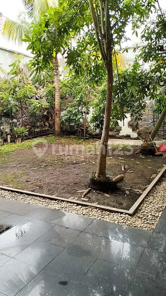 House for rent in Tangerang, Indonesia · Riding · 4 rooms, 4 baths