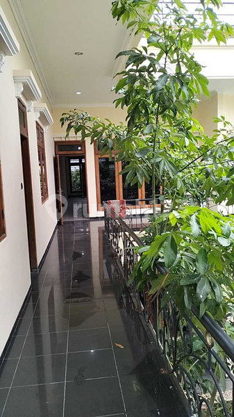 House for rent in Tangerang, Indonesia · Riding · 4 rooms, 4 baths