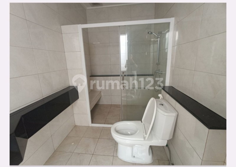 House for rent in North Jakarta, Indonesia · Penjaringan · 3 rooms, 3 baths
