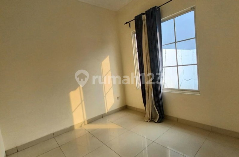 House for rent in Ciputat, Indonesia · Ketapang · 3 rooms, 3 baths