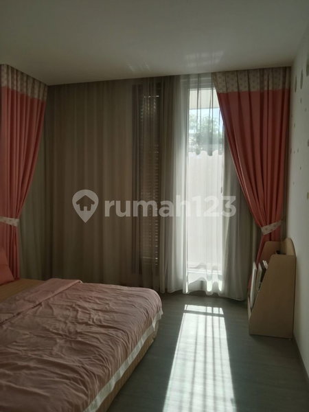 House for rent in Semarang, Indonesia · Banyumanik · 3 rooms, 3 baths