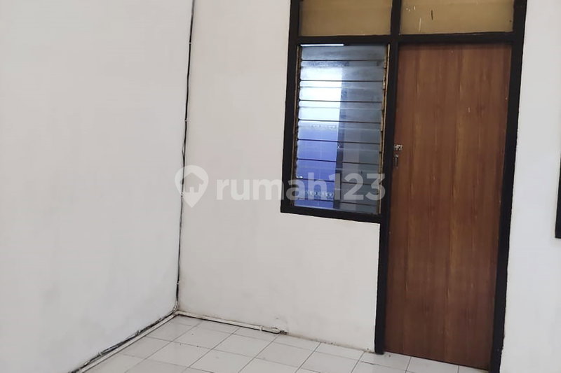 House for rent in Tangerang, Indonesia · Riding · 3 rooms, 2 baths