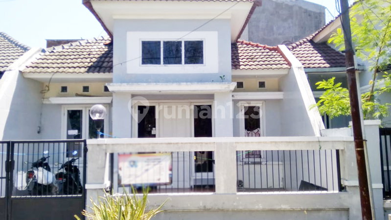 House for rent in Tangerang, Indonesia · Riding · 3 rooms, 2 baths