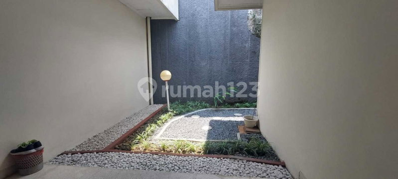 House for rent in Tangerang, Indonesia · Riding · 3 rooms, 2 baths