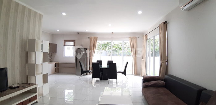 House for rent in Tangerang, Indonesia · Riding · 3 rooms, 3 baths