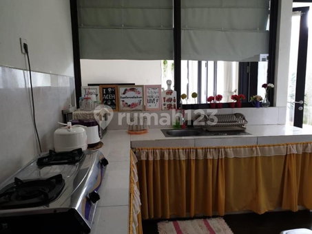 House for rent in Semarang, Indonesia · 4 rooms, 3 baths