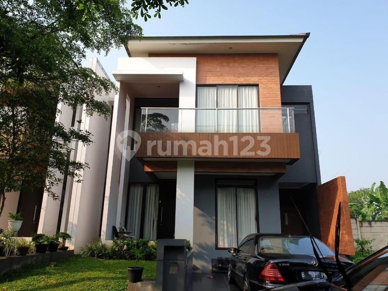 House for rent in Semarang, Indonesia · 4 rooms, 3 baths
