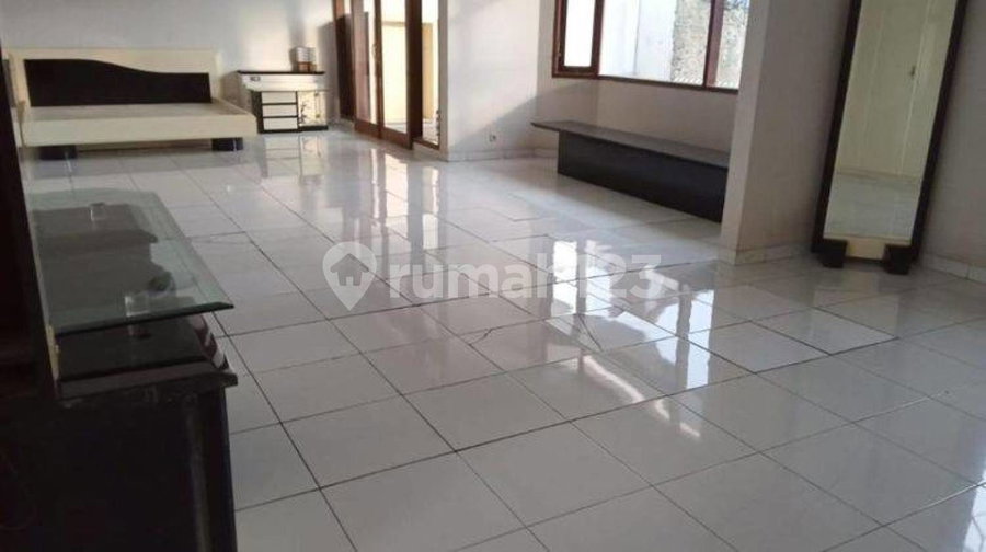 House for rent in Semarang, Indonesia · 4 rooms, 3 baths