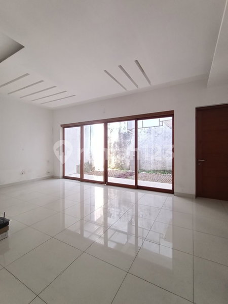 House for rent in Jakarta, Indonesia · Tebet · 3 rooms, 3 baths