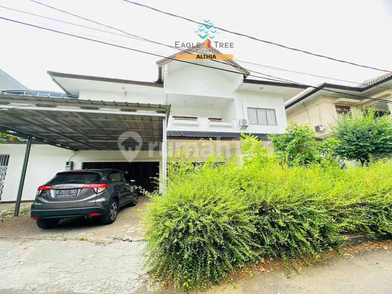 House for rent in Jakarta, Indonesia · Setiabudi · 5 rooms, 4 baths