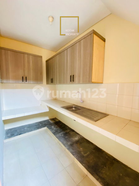 House for rent in Jakarta, Indonesia · Pasar Minggu · 4 rooms, 3 baths