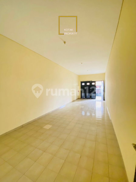 House for rent in Jakarta, Indonesia · Pasar Minggu · 4 rooms, 3 baths