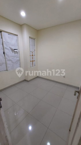 House for rent in Ciputat, Indonesia · Cengkareng · 4 rooms, 1 bath