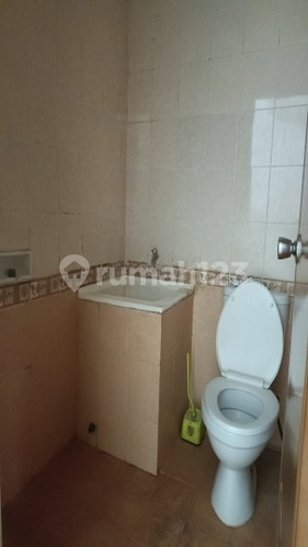 House for rent in Tangerang, Indonesia · Sukasari · 2 rooms, 1 bath