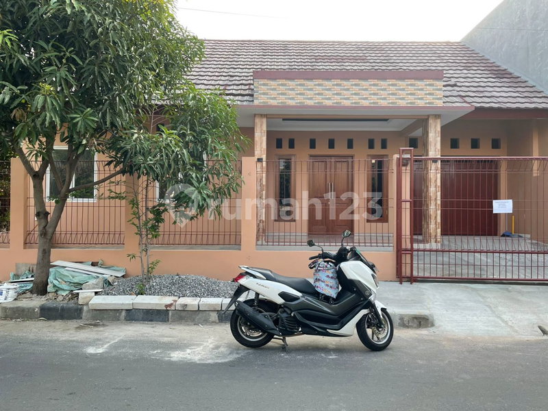 House for rent in Cikarang, Indonesia · 2 rooms, 1 bath