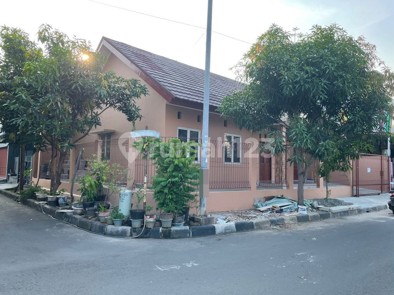 House for rent in Cikarang, Indonesia · 2 rooms, 1 bath