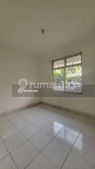 House for rent in Grogol, Indonesia · 3 rooms, 2 baths