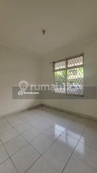 House for rent in Grogol, Indonesia · 3 rooms, 2 baths
