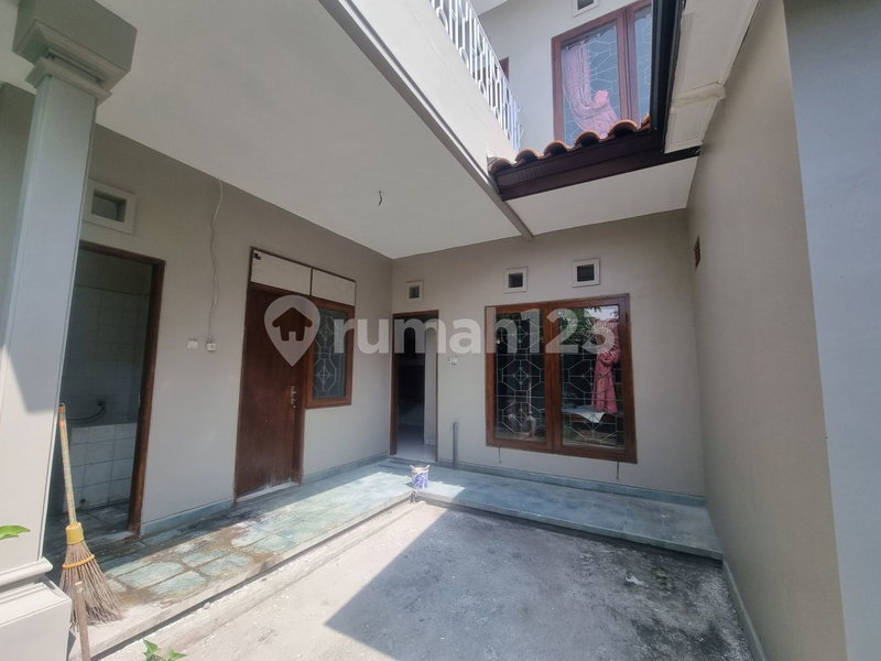House for rent in Denpasar, Indonesia · 4 rooms, 3 baths