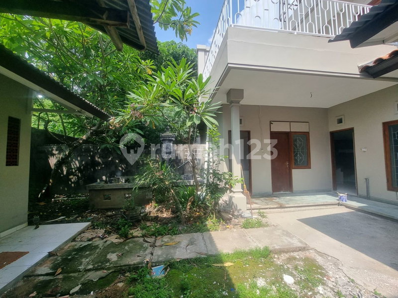 House for rent in Denpasar, Indonesia · 4 rooms, 3 baths