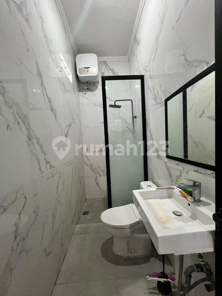 House for rent in Jakarta, Indonesia · Menteng · 2 rooms, 1 bath