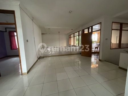 House for rent in West Jakarta, Indonesia · Cengkareng · 4 rooms, 3 baths