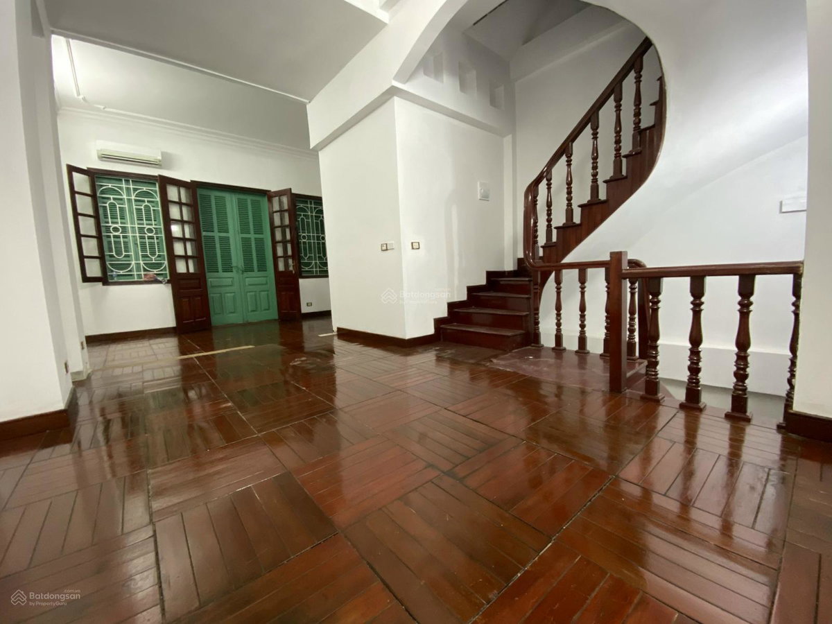 Apartment for rent in Hanoi, Vietnam · Lane 196 · 2 rooms, 2 baths