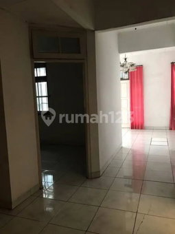House for rent in North Jakarta, Indonesia · Penjaringan · 4 rooms, 3 baths