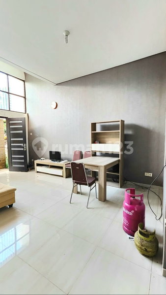 House for rent in Tangerang, Indonesia · Sukasari · 2 rooms, 1 bath