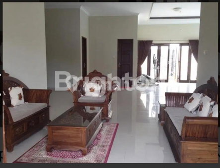House for rent in Tangerang, Indonesia · Sukasari · 5 rooms, 4 baths