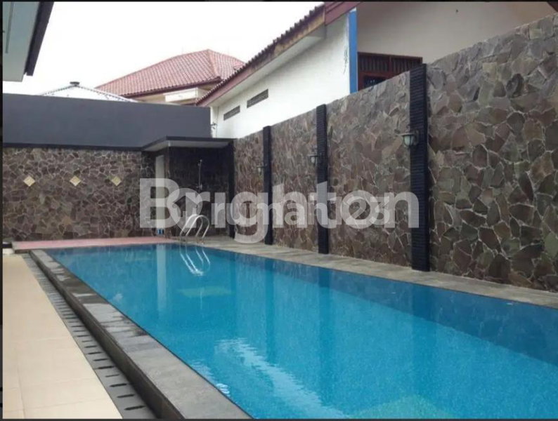 House for rent in Tangerang, Indonesia · Sukasari · 5 rooms, 4 baths