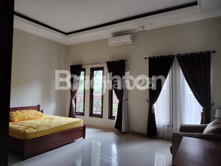 House for rent in Tangerang, Indonesia · Sukasari · 5 rooms, 4 baths