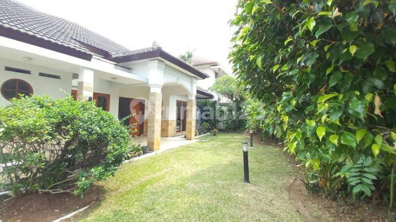 House for rent in Tangerang, Indonesia · Sukasari · 5 rooms, 4 baths